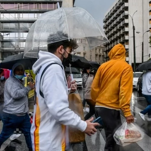 Νέο κύμα κακοκαιρίας από σήμερα με βροχές και αφρικανική σκόνη - Καταιγίδες και στην Αττική
