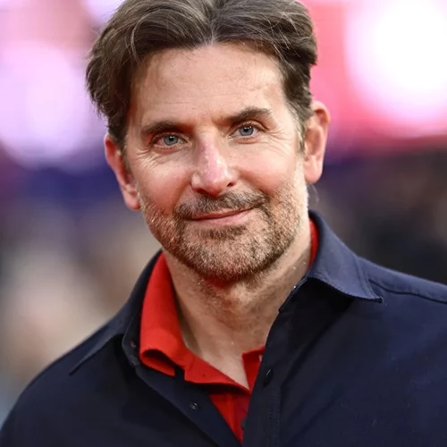 Bradley Cooper | Η απάντηση στις φήμες για τις πλαστικές που έχουν αλλάξει την εμφάνισή του