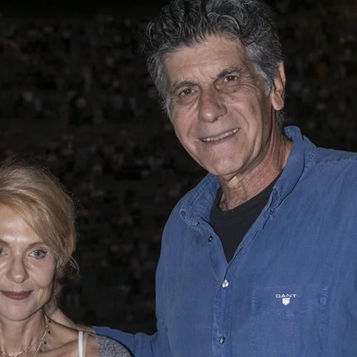 Γιάννης Μπέζος - Ναταλία Τσαλίκη | Σε σπάνια δημόσια εμφάνιση με την 35χρονη κόρη τους, Ηρώ Μπέζου