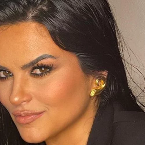 Δήμητρα Κατσαφάδου | Το beauty look της viral χημικού στο "The 2night show"