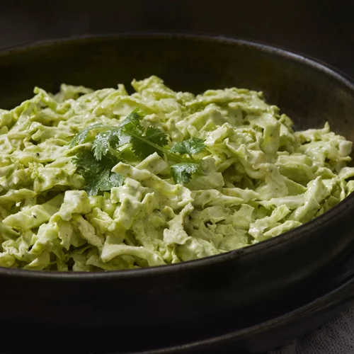 Η viral σαλάτα της "πράσινης Θεάς" | Ιδανική για το γραφείο και τις μέρες που δεν έχεις έμπνευση