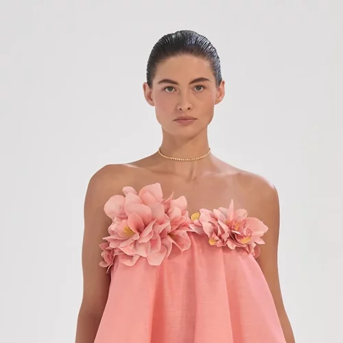 Ευαίσθητη επιδερμίδα με ερυθρότητα και αίσθηση τραβήγματος; Τα προϊόντα-βάλσαμο που χρειάζεται να δοκιμάσεις