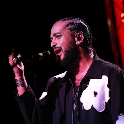 Slimane "Mon Amour": Ποιος είναι ο Γάλλος που έκλεψε τις εντυπώσεις στην φετινή Eurovision;