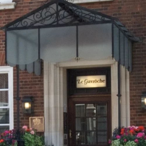 Κλείνει το ιστορικό εστιατόριο του Λονδίνου, "Le Gavroche", βραβευμένο με αστέρια Michelin