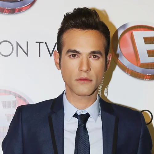 Συνελήφθη ο γνωστός παρουσιαστής για την επίθεση με καλάσνικοφ στο σπίτι του