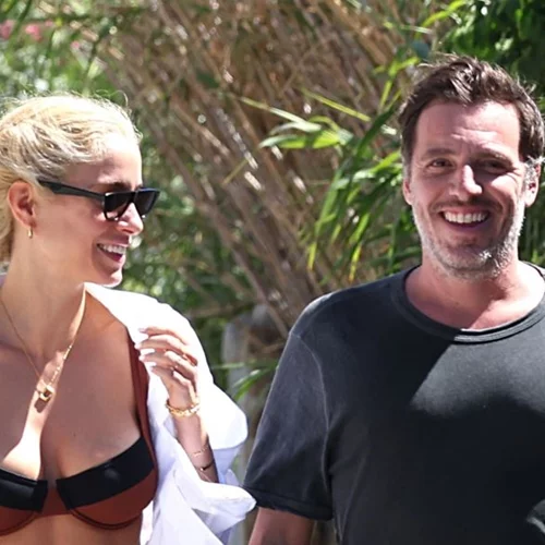 Δούκισσα Νομικού - Δημήτρης Θεοδωρίδης | Το μπάνιο του σπιτιού τους στη Μύκονο είναι όνειρο