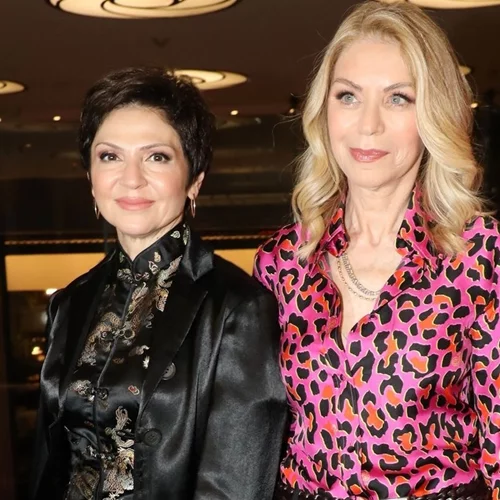 Η Ταμίλα Κουλιέβα και η Έλλη Στάη μαζί στην Επίδαυρο