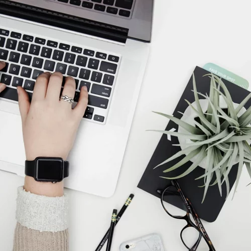 Οκτώ νέες ψηφιακές υπηρεσίες για το 2022 | Όλες οι αλλαγές για ταυτότητες, δίπλωμα οδήγησης, διαζύγια, μεταβιβάσεις