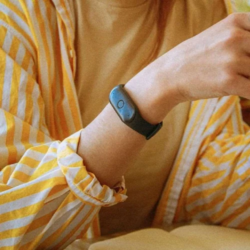 Υπάρχει ένα AI gadget που ηχογραφεί ολόκληρη την καθημερινότητά σου