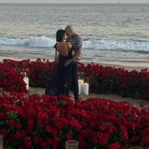 Kourtney Kardashian | Ανακοίνωσε τον αρραβώνα της με τον Travis Barker