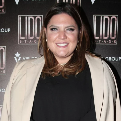 Η Δανάη Μπάρκα με Zara φόρεμα που θα θέλεις να φοράς κάθε μέρα