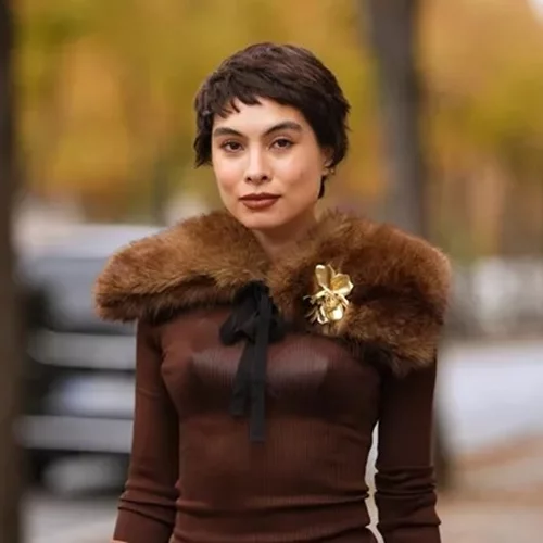 5 σύγχρονα κοντά κουρέματα που αναδεικνύουν τις γυναίκες άνω των 50