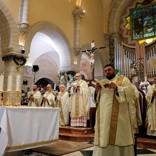 Χριστούγεννα στον κόσμο | "Η δύναμη της αγάπης" και η έκκληση για εκεχειρία