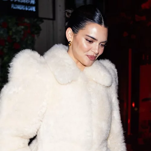 Kendall Jenner | Το highlighter που χρησιμοποιεί για αψεγάδιαστο glow στην επιδερμίδα