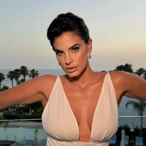 Χριστίνα Μπόμπα | Το βίντεο που ανέβασε με την ελεύθερη πτώση