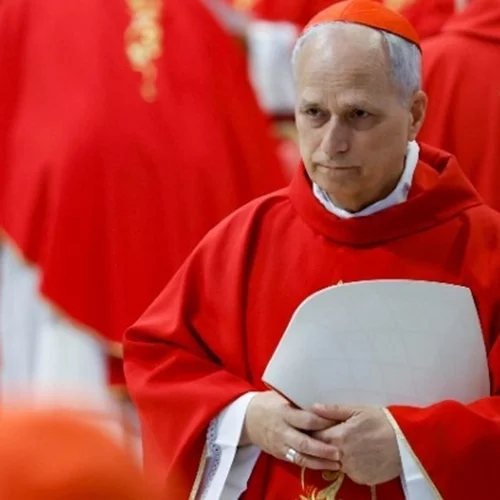 Πάπας Λέων ΙΔ' | Το πρώτο βίντεο μετά την εκλογή του - Η προσευχή σε παρεκκλήσι και τα χειροκροτήματα των Καρδιναλίων