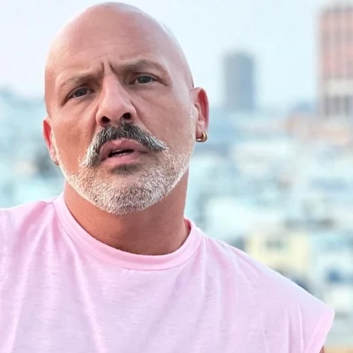 Ο Νίκος Μουτσινάς μετά το εξιτήριο από το νοσοκομείο | Το μήνυμά του