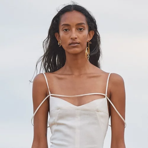 10 λευκά φορέματα που μπορείτε να φορέσετε αντί για νυφικό