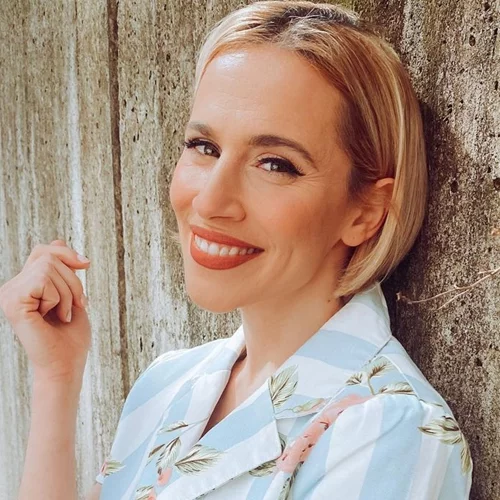 Η Νάντια Μπουλέ στην κουζίνα με την κόρη της | Η χριστουγεννιάτικη συνταγή που έφτιαξαν