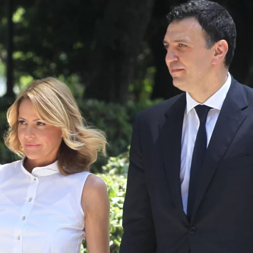 Τζένη Μπαλατσινού – Βασίλης Κικίλιας: Η σπάνια κοινή φωτογραφία και οι ευχές