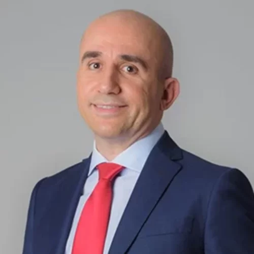 Πάτρα | Οι αναρτήσεις - "φωτιά" του Γρηγόρη Λέων που "δείχνουν" παιδοκτονία