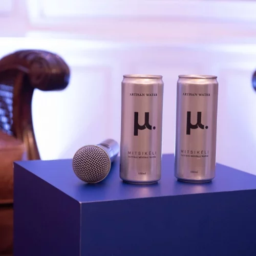 μ. Artisan Water | Tο πρώτο ελληνικό νερό σε 100% ανακυκλώσιμη συσκευασία