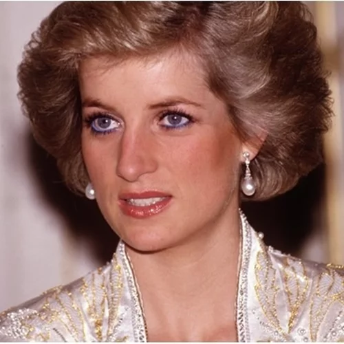 Όταν η πριγκίπισσα Diana μεταμφιέστηκε σε άνδρα για μια νύχτα με τον Freddie Mercury