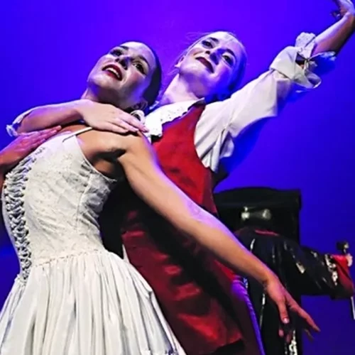 "Η ομοφυλοφιλία είναι... της μόδας" | Η ομοφοβική δήλωση του διευθυντή ΔΗΠΕΘΕ Πάτρας