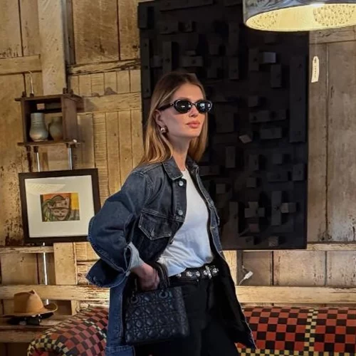 Αμαλία Κωστοπούλου | Με τον γοητευτικό σύντροφό της σε πολυτελή έπαυλη - Μοιάζει με τον Πέτρο Κωστόπουλο στα νεανικά του χρόνια