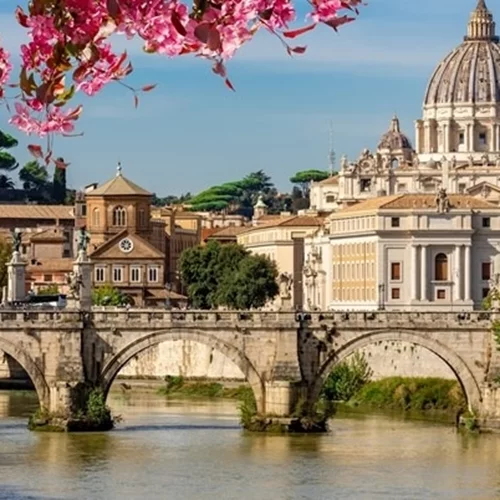 Πέντε ιδανικοί ευρωπαϊκοί προορισμοί για να ταξιδέψεις την άνοιξη