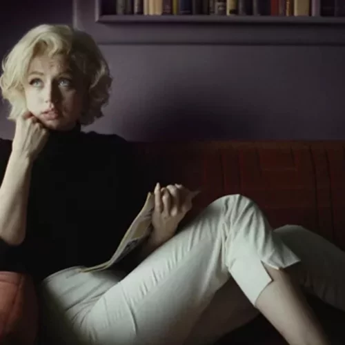 Πόσο αυστηρώς ακατάλληλη είναι τελικά η "Ξανθιά";