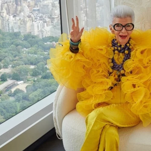 Iris Apfel | 102 χρόνια διαχρονικού και πολύχρωμου στιλ