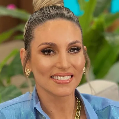 Η Αθηνά Οικονομάκου στην πρώτη ανάρτηση μετά την ανακοίνωση του διαζυγίου