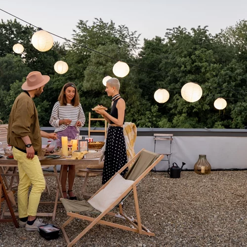 Rooftop stories | Πώς δημιούργησα έναν καταπράσινο παράδεισο στην μικροσκοπική μου ταράτσα