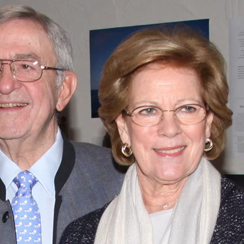 Η κομψή εμφάνιση της Άννας-Μαρίας με Zeus + Dione στο pre-wedding πάρτι