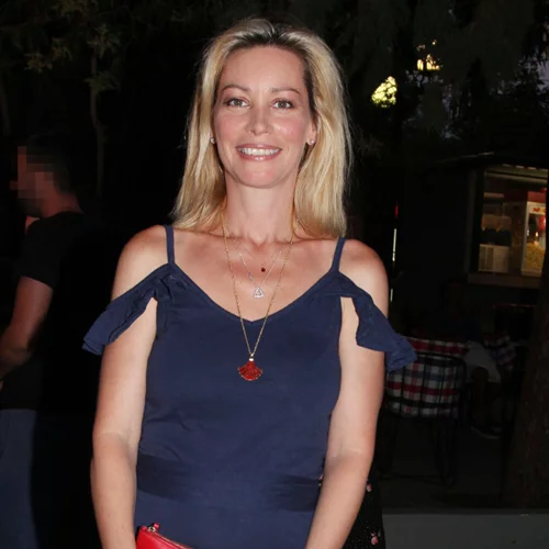 Άριελ Κωνσταντινίδη | Αποκαλύπτει πως έχει δεχθεί σεξουαλική κακοποίηση πάνω στην σκηνή