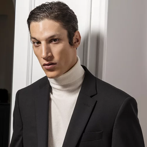 HAIR STYLING ROUTINE