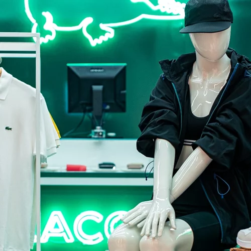 Το νέο pop-up store της Lacoste στο Golden Hall