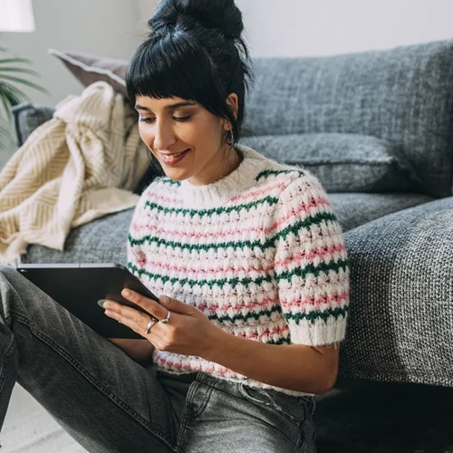 AI in Entertainment | Το tablet που γνωρίζει ποια σειρά θες να δεις σήμερα (και κάθε μέρα)