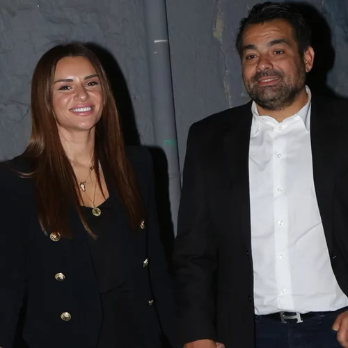 Η Ελένη Τσολάκη σε μια σπάνια selfie με τον σύζυγό της