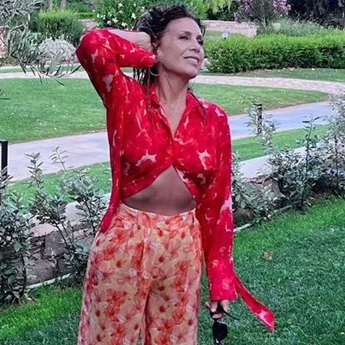 Κατερίνα Διδασκάλου | Αψεγάδιαστη με το λευκό μπικίνι της στο Ρέθυμνο