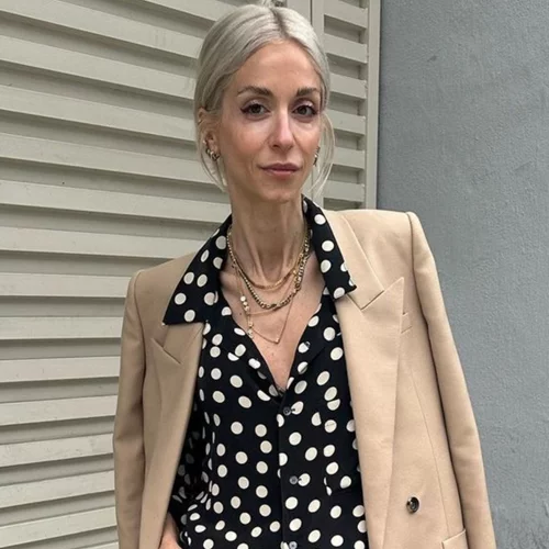 Σοφία Καρβέλα | Οι κομψοί τρόποι που προτείνει για να φορέσεις ένα tank top το φθινόπωρο