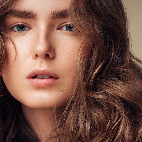 Το νέο φιλαριστό κούρεμα που ξέρουμε ότι θα λατρέψεις