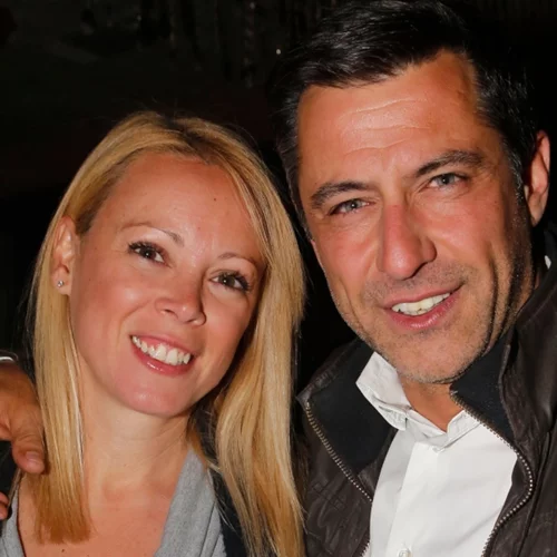 Κωνσταντίνος Αγγελίδης | Επέστρεψε στο σπίτι μετά το χειρουργείο – Η φωτογραφία και οι ευχές της συζύγου του