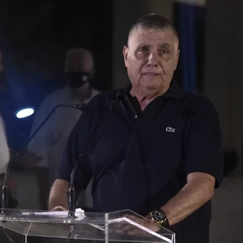 Στενός συνεργάτης Τράγκα | Δεν ήταν αντιεμβολιαστής, αλλά δεν είχε κάνει το εμβόλιο