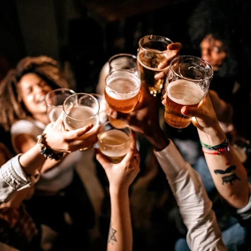 Ζάκυνθος | Μυστήριος θάνατος 20χρονου Βρετανού στον Λαγανά - Εντοπίστηκε νεκρός σε μπαρ