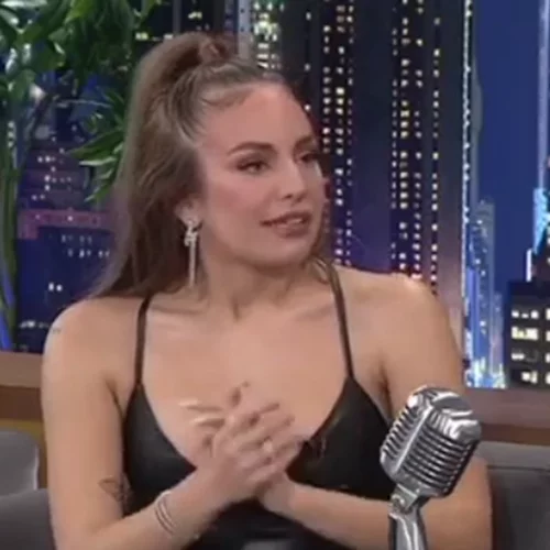 Ανδρομάχη | "Όταν μαθεύτηκε η παρέα μου ντρεπόταν για μένα. Κανόνιζαν για καφέ χωρίς εμένα, περνούσα και κρύβονταν"