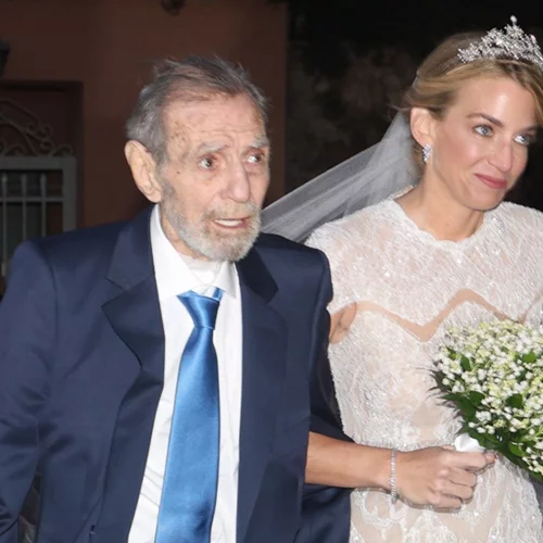 Χρυσή Βαρδινογιάννη | Το νυφικό που φόρεσε στον γάμο της - Τα κεντήματα, η δαντέλα και η εντυπωσιακή τιάρα