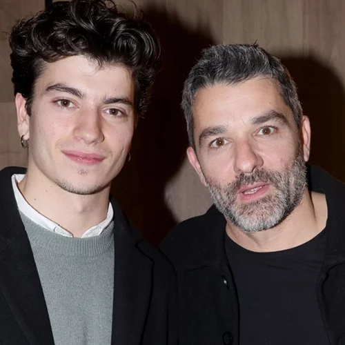 Ο Πέτρος Λαγούτης με τον 22χρονο γιο του Δημήτρη μαζί στην ίδια σειρά: "Χαίρομαι και συγκινούμαι που τον βλέπω"