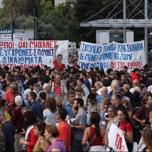 Σε απεργιακούς ρυθμούς η χώρα - Πώς θα κινηθούν τα μέσα μαζικής μεταφοράς